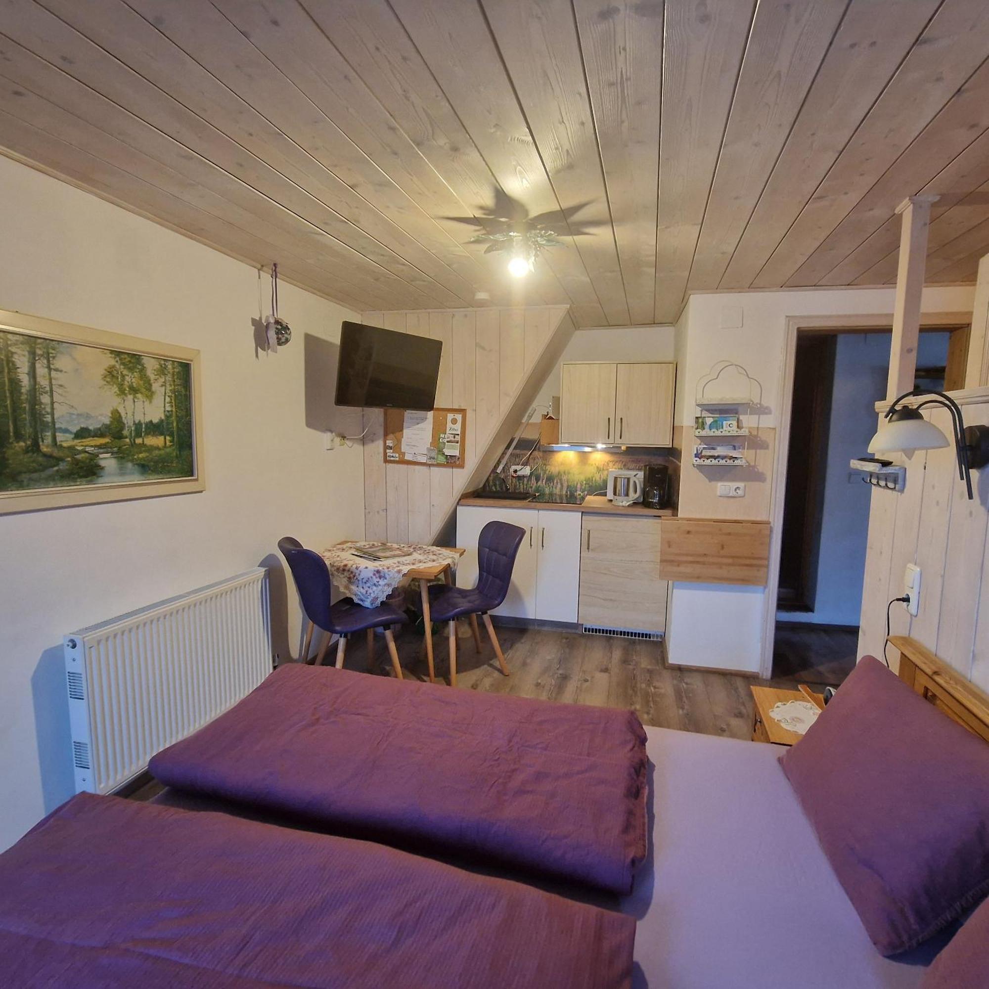 Badhaus *